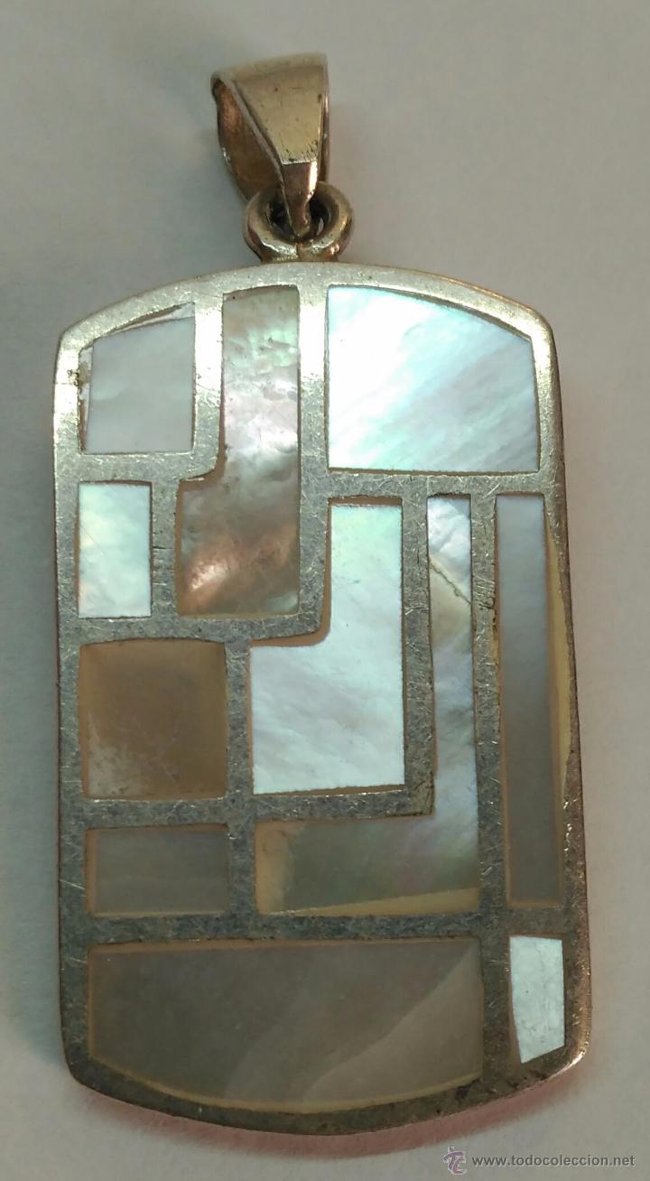 Jewelry: Bonito colgante en plata y nacar de los a&ntilde;os 70/80