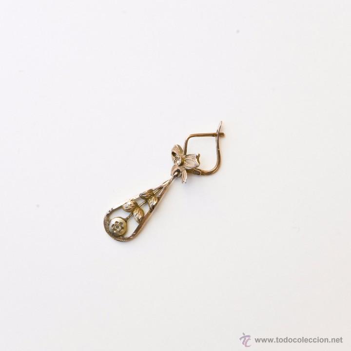 Joyeria: ANTIGUO PENDIENTE DE ORO CON PEQUE&Ntilde;OS BRILLANTES