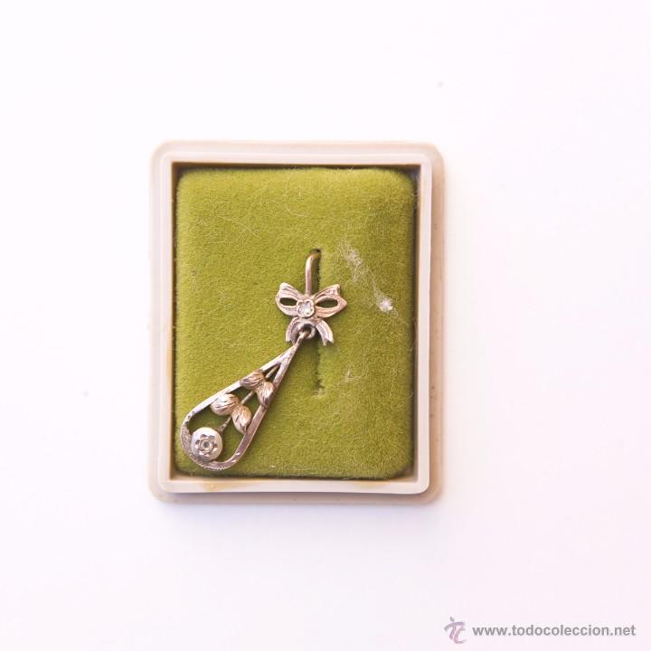 Joyeria: ANTIGUO PENDIENTE DE ORO CON PEQUE&Ntilde;OS BRILLANTES - Foto 2