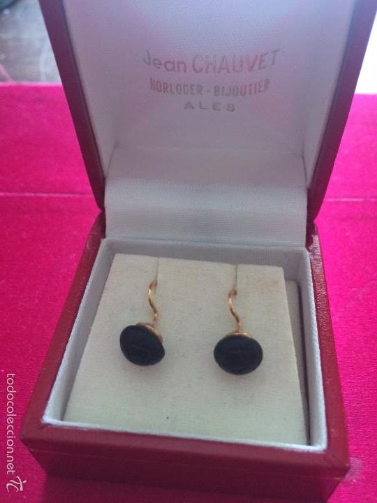 Joyeria: Bonitos pendientes dormilonas engarzadas en oro 18K. - Foto 1