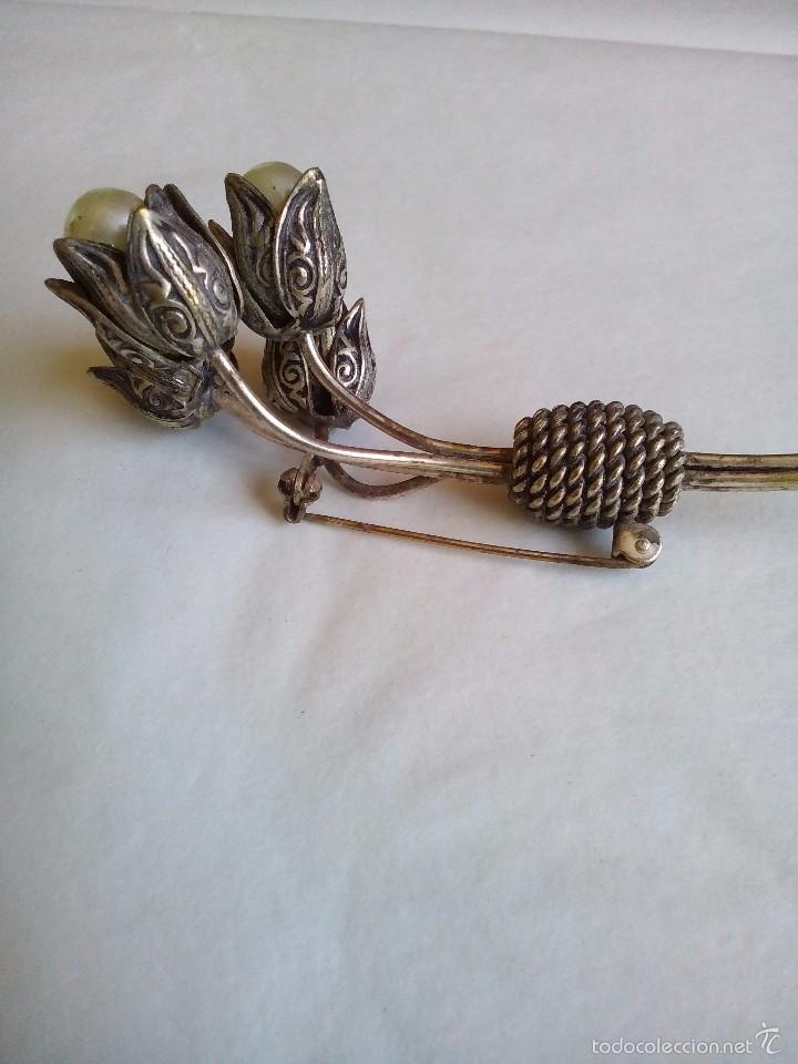 Joyeria: Broche plateado formando un ramillete - Foto 3