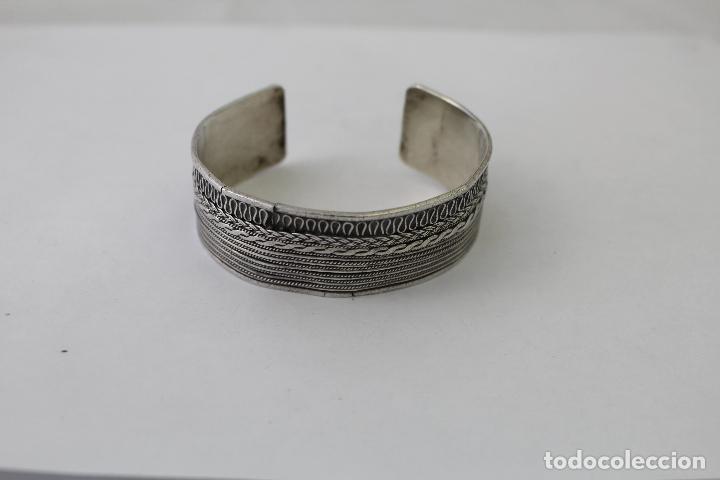 Joyeria: brazalete antiguo en plata de ley - Foto 5