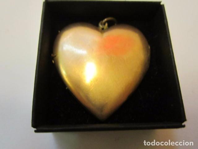 Joyeria: GUARDAPELO DORADO EN FORMA DE CORAZON - Foto 2