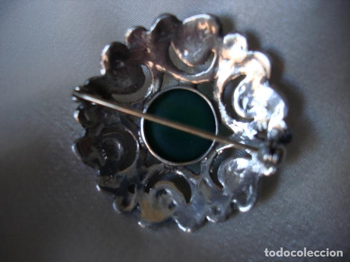 Joyeria: BROCHE DE PLATA RECORTADA Y CRISOFASA - Foto 3