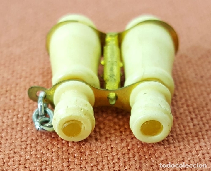 Joyeria: COLGANTE EN FORMA DE PRISMATICOS. CIRCA 1970. - Foto 4