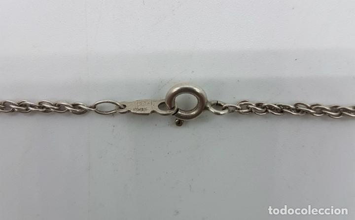 Joyeria: Sofisticada gargantilla en plata de ley 925 con perlas cultivadas en blanco y rosa pastel . - Foto 6