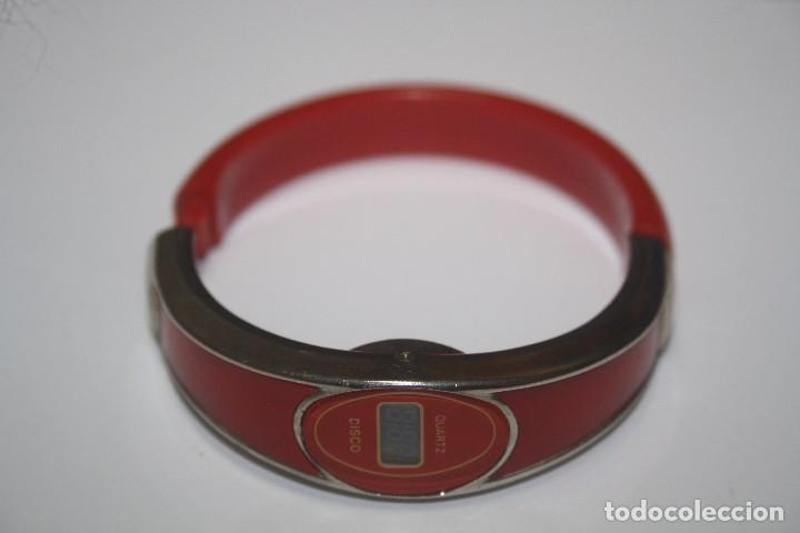 Joyeria: Reloj digital - pulsera a&ntilde;os 80 - Foto 1