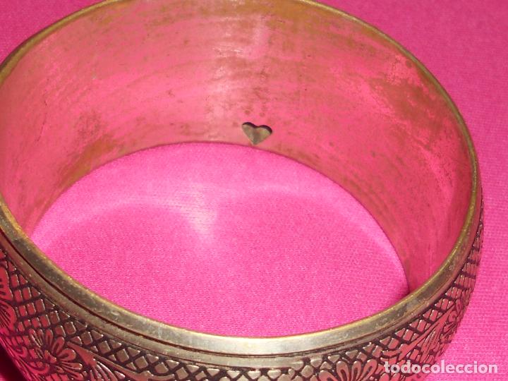 Joyeria: ANTIGUA PULSERA PLATEADA CON BONITOS TRABAJOS - Foto 3