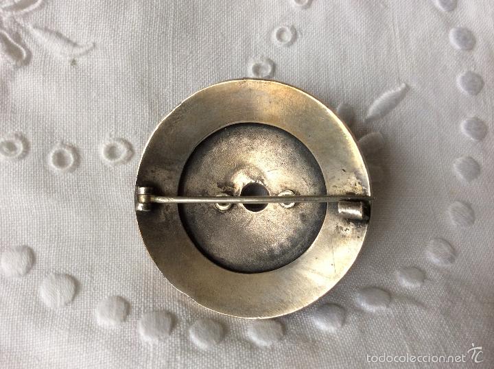 Joyeria: BONITO BROCHE ANTIGUO EN PLATA DE LEY CON ESMALTE - Foto 2