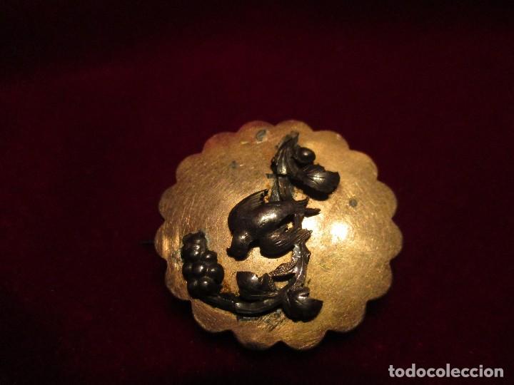 Joyeria: broche bisuteria redondo con p&aacute;jaro - Foto 1