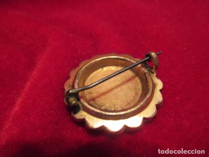 Joyeria: broche bisuteria redondo con p&aacute;jaro - Foto 2