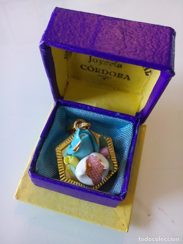 Joyeria: Colgante de flores de colores - Foto 5