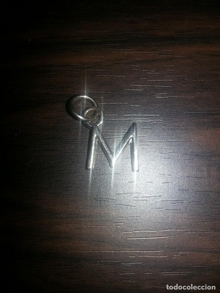 Joyeria: Colgante con la letra M - Foto 1