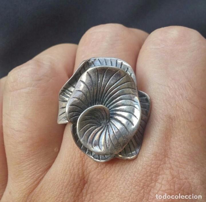 Joyeria: Anillo con gran Flor en Plata de Ley - Foto 5