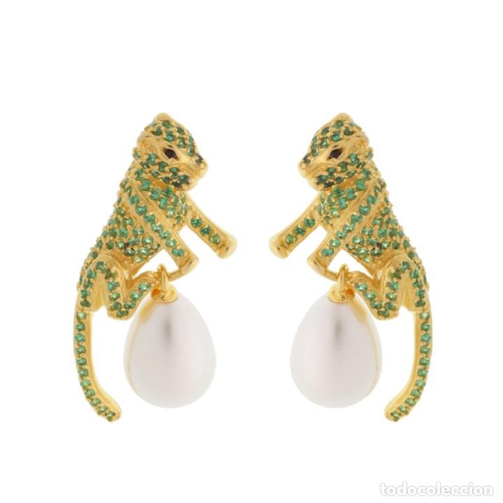 Schmuck: Pendientes panteras con madreperla.