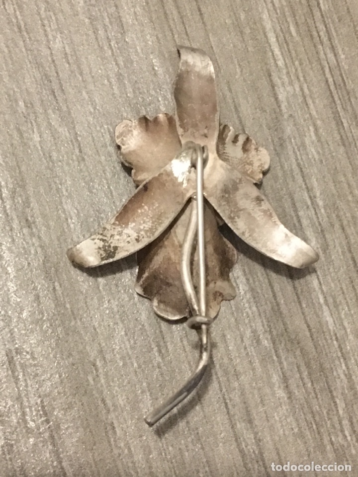 Joyeria: BROCHE DE PLATA Y UNA PERLA EN EL CENTRO 6 X 3,5 CM - Foto 4