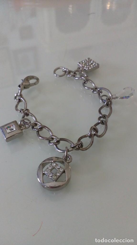 Joyeria: Pulsera con dijes plateada - Foto 1