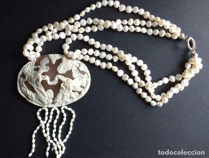 Joyeria: Collar de perla con camafeo de resina. - Foto 1