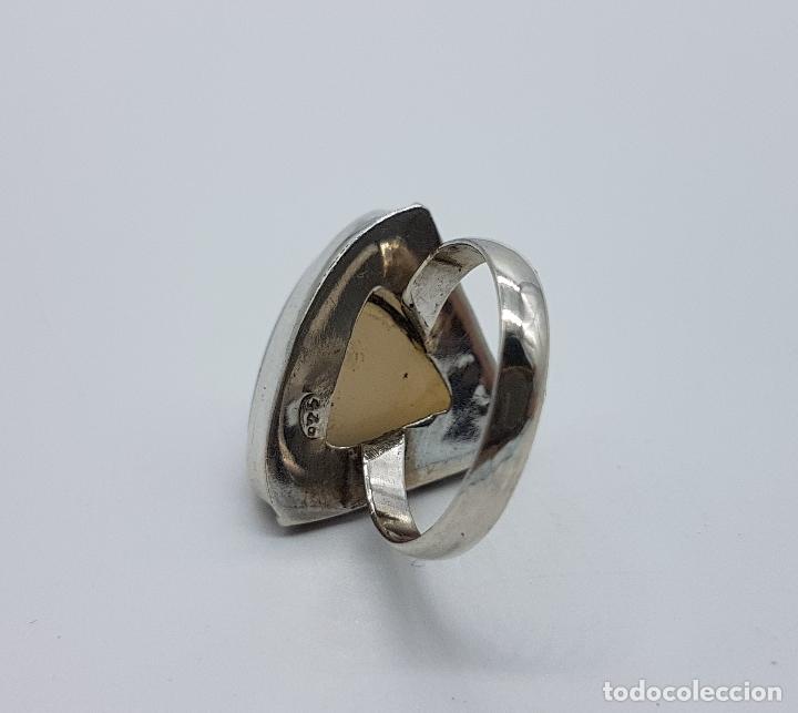 Joyeria: Anillo antiguo en plata de ley contrastada con cenefa en relieve y cabuj&oacute;n triangular de &aacute;gata gris. - Foto 5