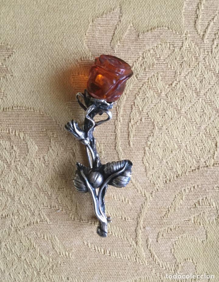Joyeria: ANTIGUO BROCHE CON FORMA DE ROSA DE PLATA Y AMBAR - Foto 4