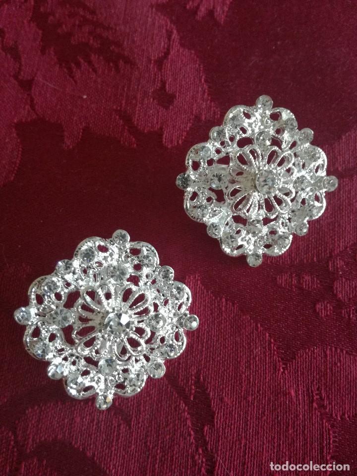Joyeria: PAREJA DE BROCHES BISUTERIA PARA IMAGEN DE VIRGEN O SANTO DOLOROSA