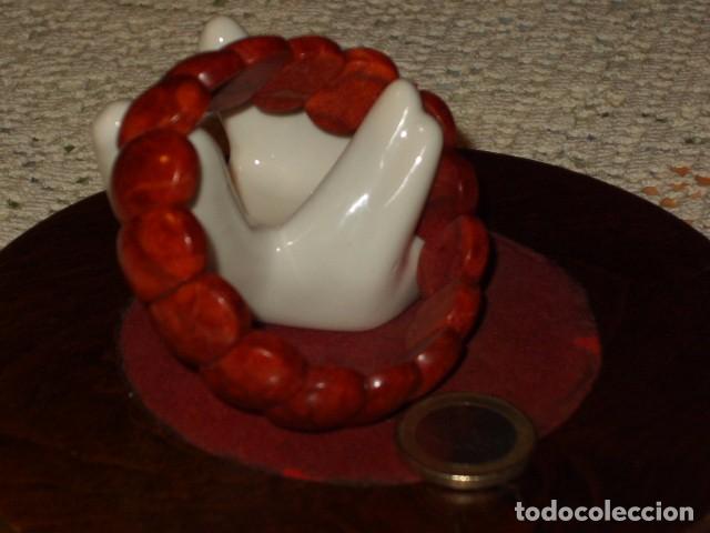 Joyeria: PULSERA DE CORAL MANZANA ELASTICA. - Foto 2