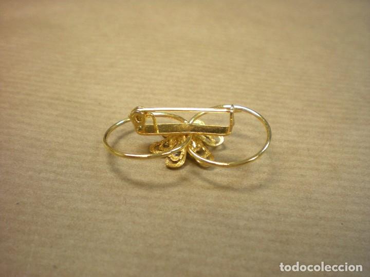 Joyeria: Broche dorado con perla central  4x2,5cm - Foto 2