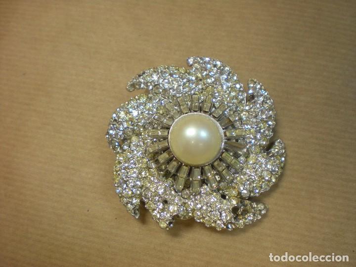 Joyeria: broche con perla y pedrer&iacute;a  d6,5cm - Foto 1