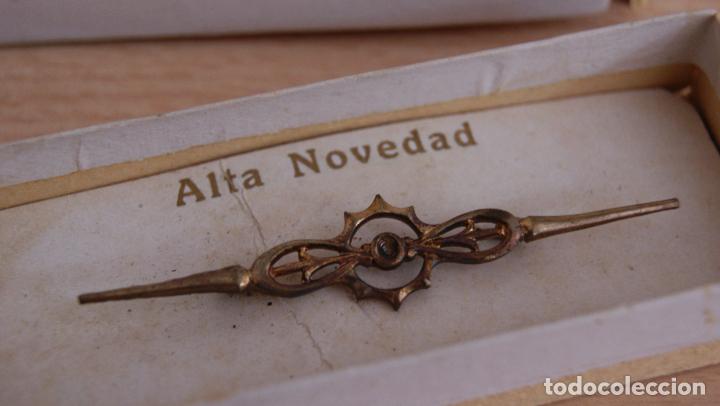 Joyeria: Antiguo broche Alta Novedad. 1955 aproximadamente. - Foto 1