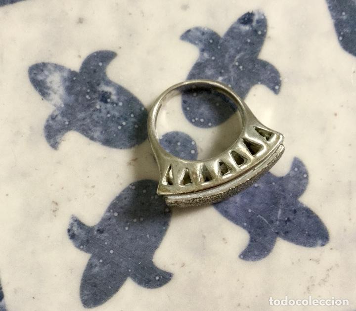 Joyeria: Conjunto de dise&ntilde;o: anillo y pendientes de plata - Foto 2