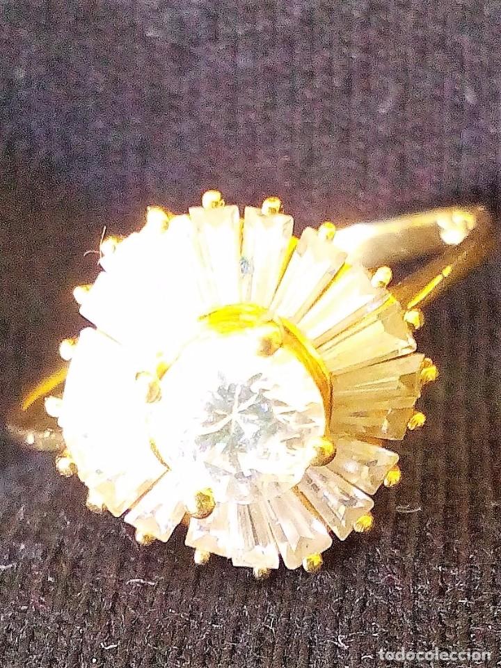 Joyeria: Precioso anillo de oro 18 kt y zirconitas