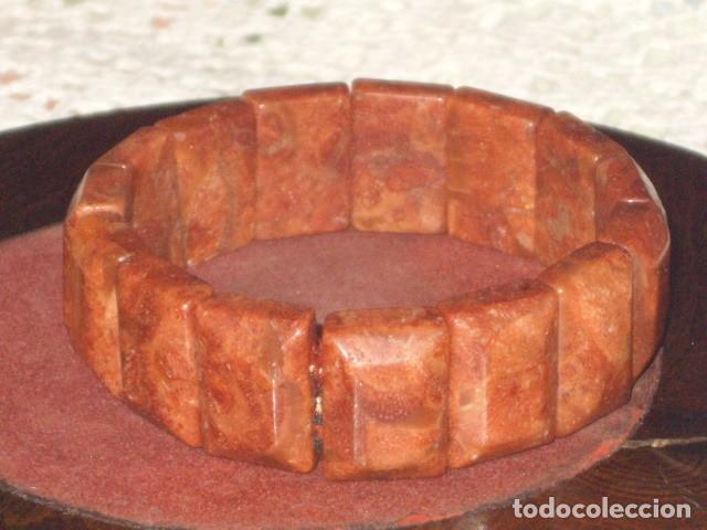 Joyeria: PULSERA DE CORAL MANZANA ELASTICA. - Foto 2