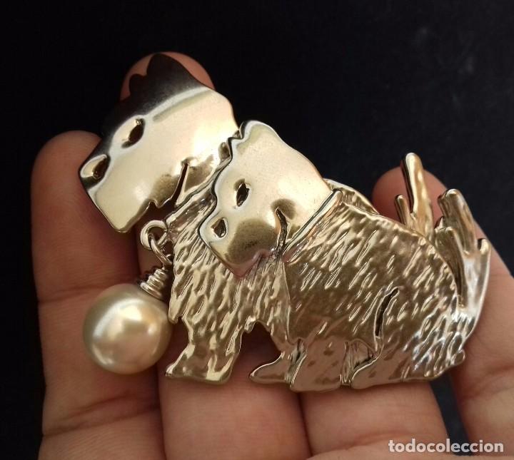 Joyeria: Gran broche de perritos con perla - Foto 1