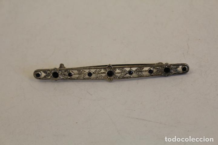Joyeria: broche en plata de ley con azabaches - Foto 1