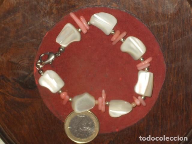 Joyeria: PULSERA DE CORAL Y NACAR MADRE PERLA. - Foto 3