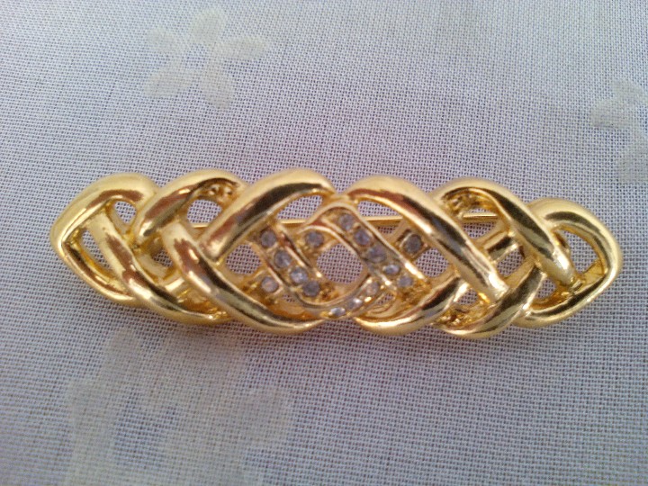 Joyeria: bonito broche dorado mide 4,50 c.m. - Foto 1