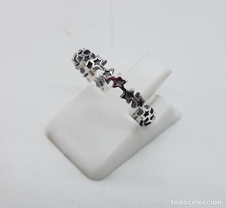 Joyeria: Bella sortija en forma de estrellas troqueladas en plata de ley contrastada . - Foto 2