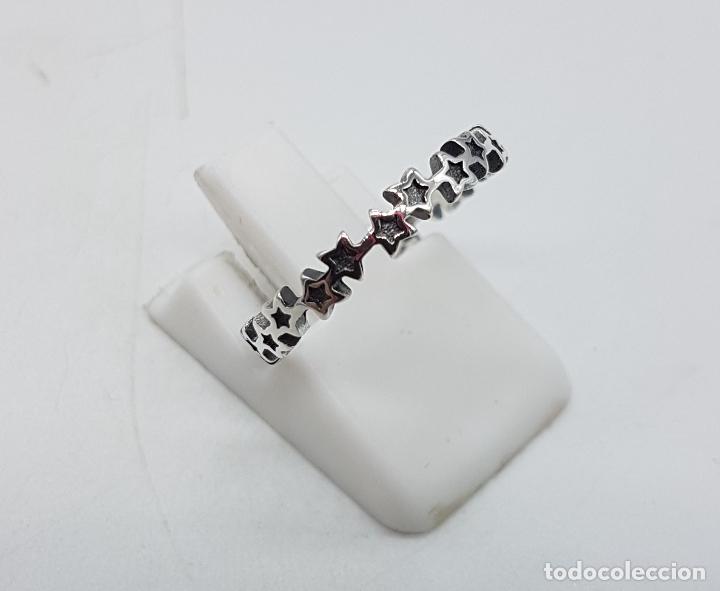 Joyeria: Bella sortija en forma de estrellas troqueladas en plata de ley contrastada . - Foto 4