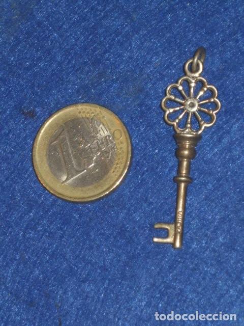 Joyeria: COLGANTE LLAVE ANTIGUA DE PLATA. - Foto 1