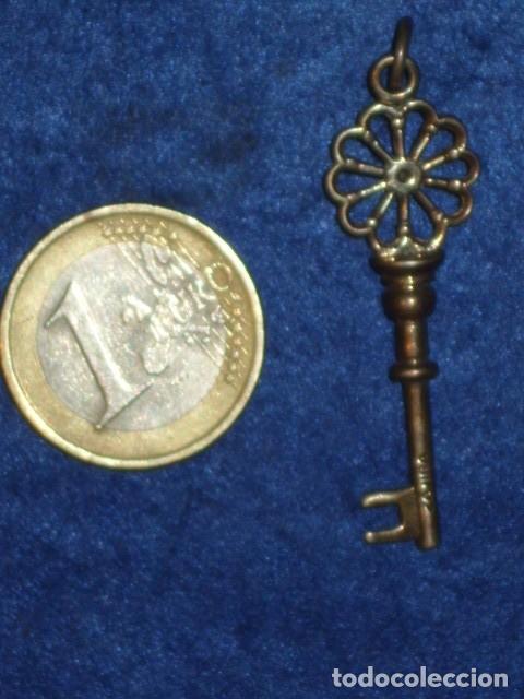 Joyeria: COLGANTE LLAVE ANTIGUA DE PLATA. - Foto 2