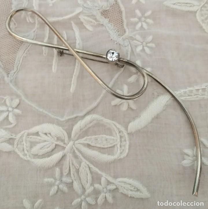 Joyeria: Esbelta y elegante aguja / broche solapa - Foto 3