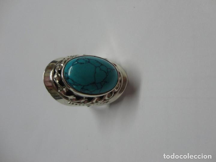 Joyeria: BONITO ANILLO LABRADO DE PLATA CON TURQUESA OVALADA - Foto 1