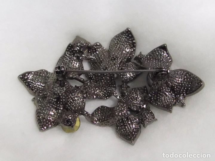 Joyeria: BROCHE EN RODIO NEGRO CON PERLAS /B77 - Foto 2