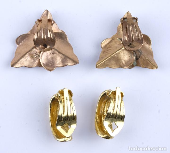 Joyeria: Lote 2 pendientes en metal pintado - Foto 2