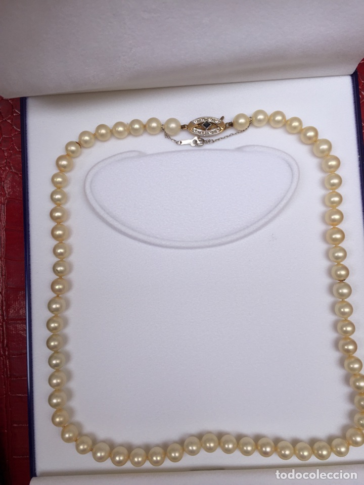 Joyeria: Collar de perlas con cierre de plata Chapada y un zafiro en el centro - Foto 1