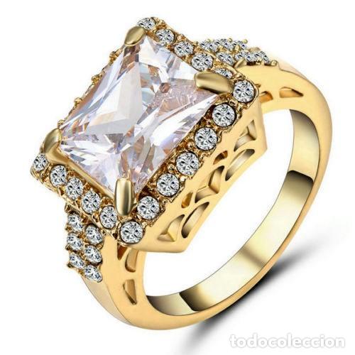 Anillo Oro Llenado 18 Quilates Con Topacios T Vendido En Subasta 