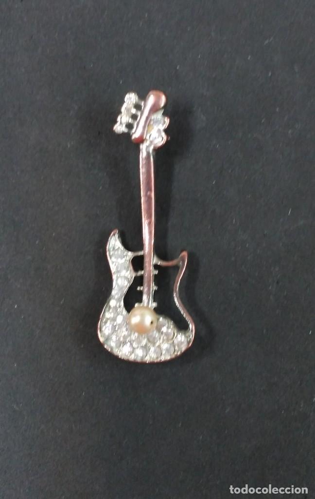 Joyeria: BROCHE BISUTERIA CON FORMA DE GUITARRA - Foto 1