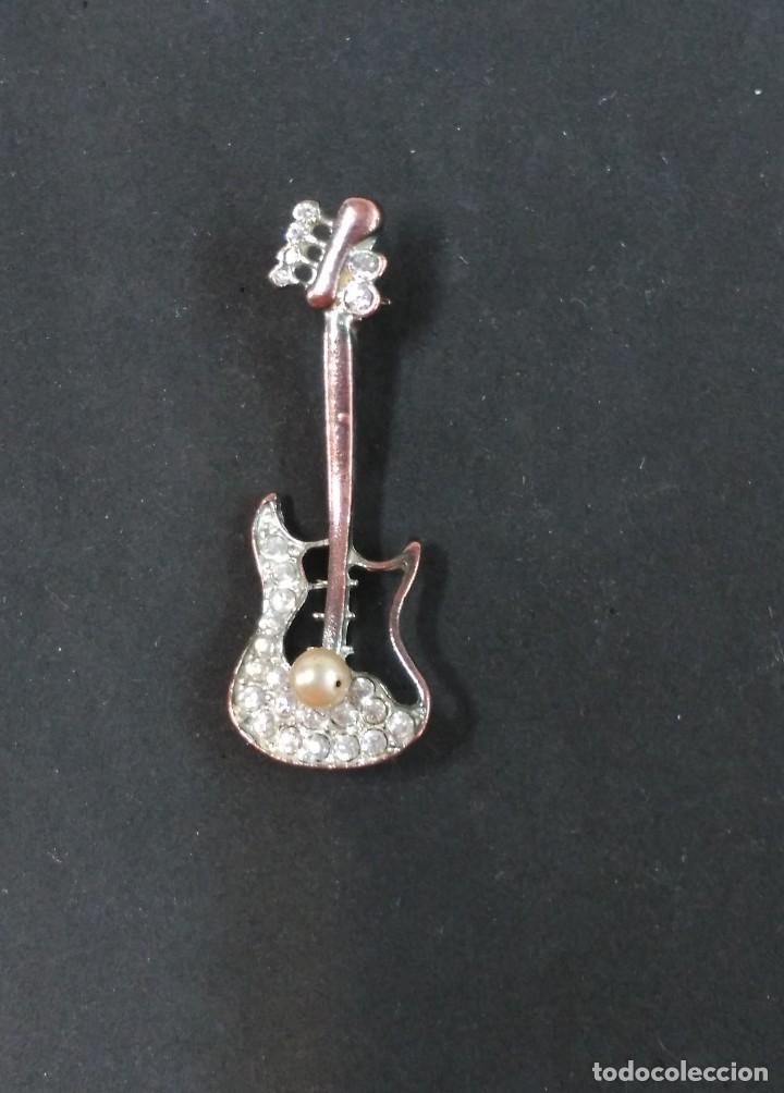 Joyeria: BROCHE BISUTERIA CON FORMA DE GUITARRA - Foto 2
