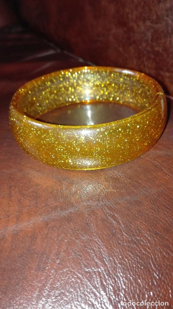 Joyeria: Pulsera de color con chispitas doradas transparente. - Foto 2