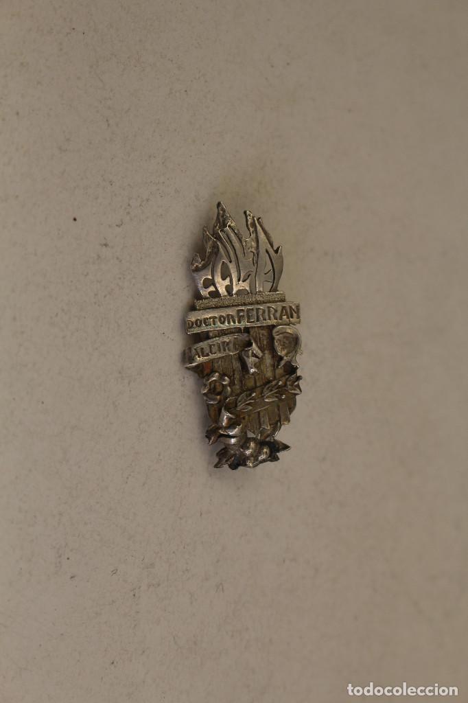 Joyeria: broche insignia en plata de ley - falla doctor ferran- - Foto 1